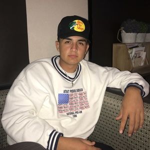 Meet your Posher, Aaron